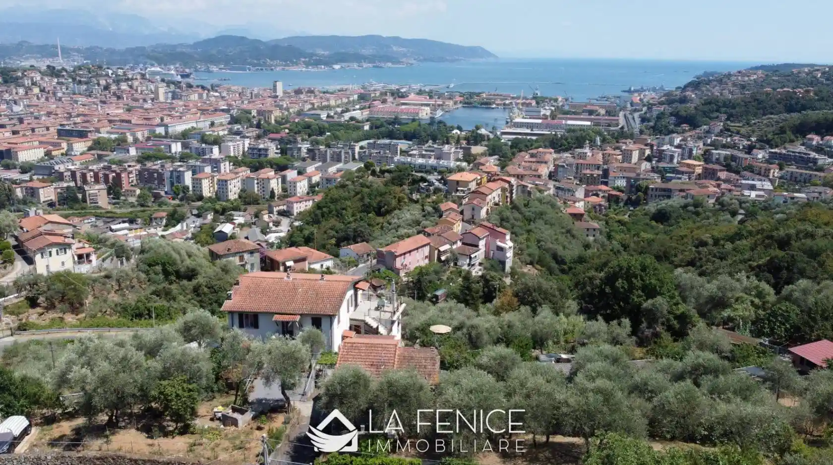 Rustico - Casale in vendita a La Spezia