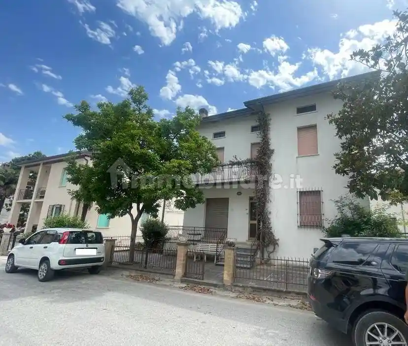 Casa indipendente in vendita a Gubbio