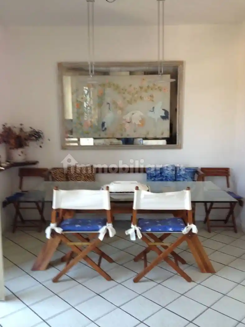 Appartamento in vendita a Montignoso