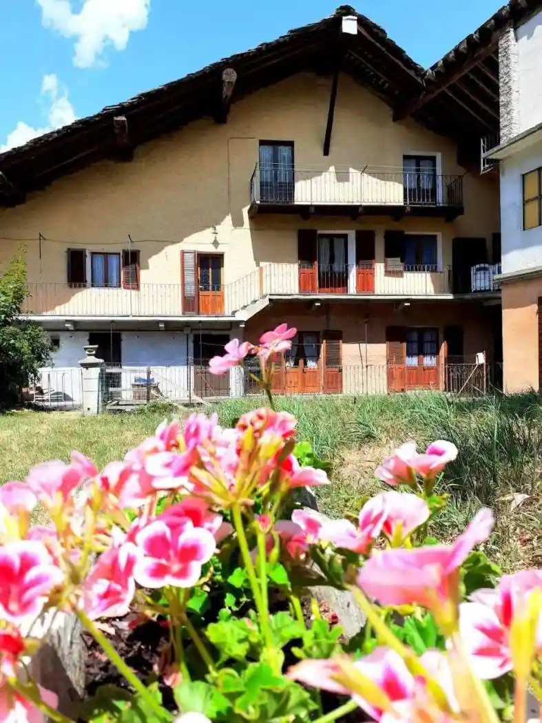 Appartamento in vendita a Brusson