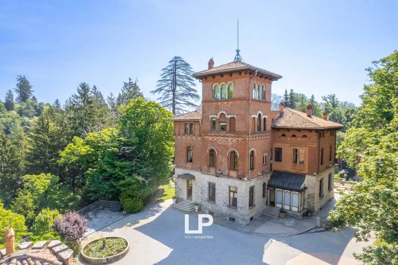 Villa in vendita a Varese