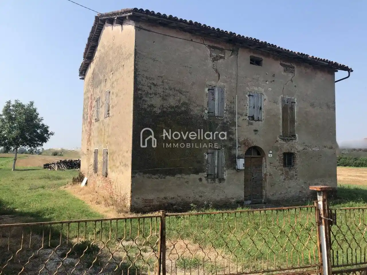 Rustico - Casale in vendita a Novellara
