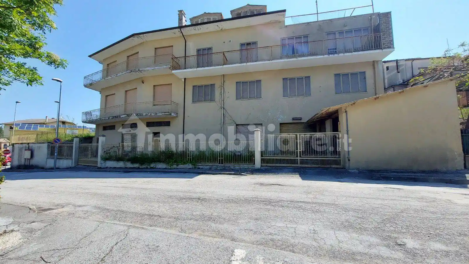 Palazzo - Edificio in vendita a Morro d'Alba