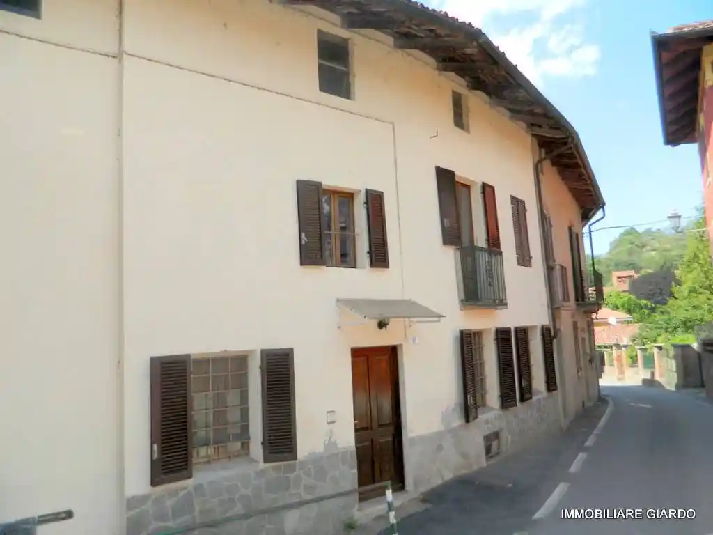 Casa indipendente in vendita a Castelnuovo Don Bosco