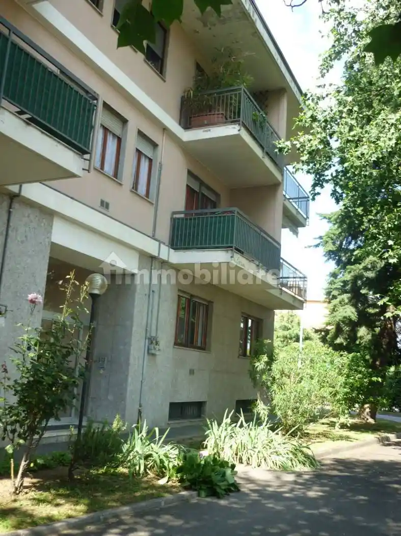 Appartamento in affitto a Malnate