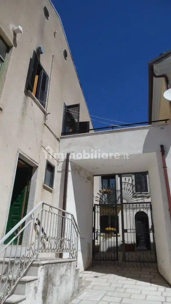 Terratetto plurifamiliare corso Vittorio Emanuele II 6, Sant'Angelo dei Lombardi - foto 2