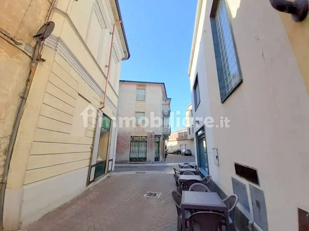 Appartamento in affitto a Mortara