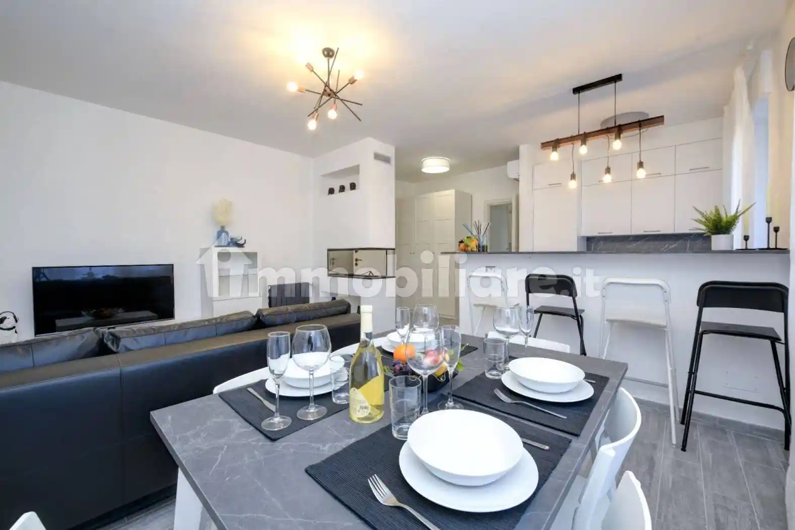 Appartamento in vendita a Desenzano del Garda