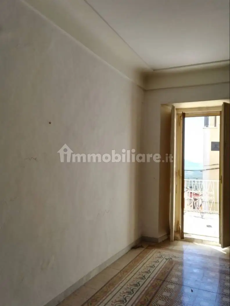 Trilocale corso Vittorio Emanuele 29, Carpino - foto 2