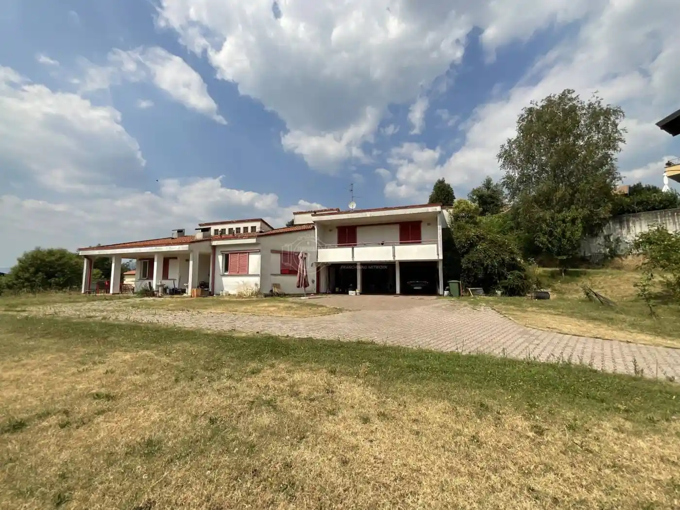 Villa in vendita a Lipomo