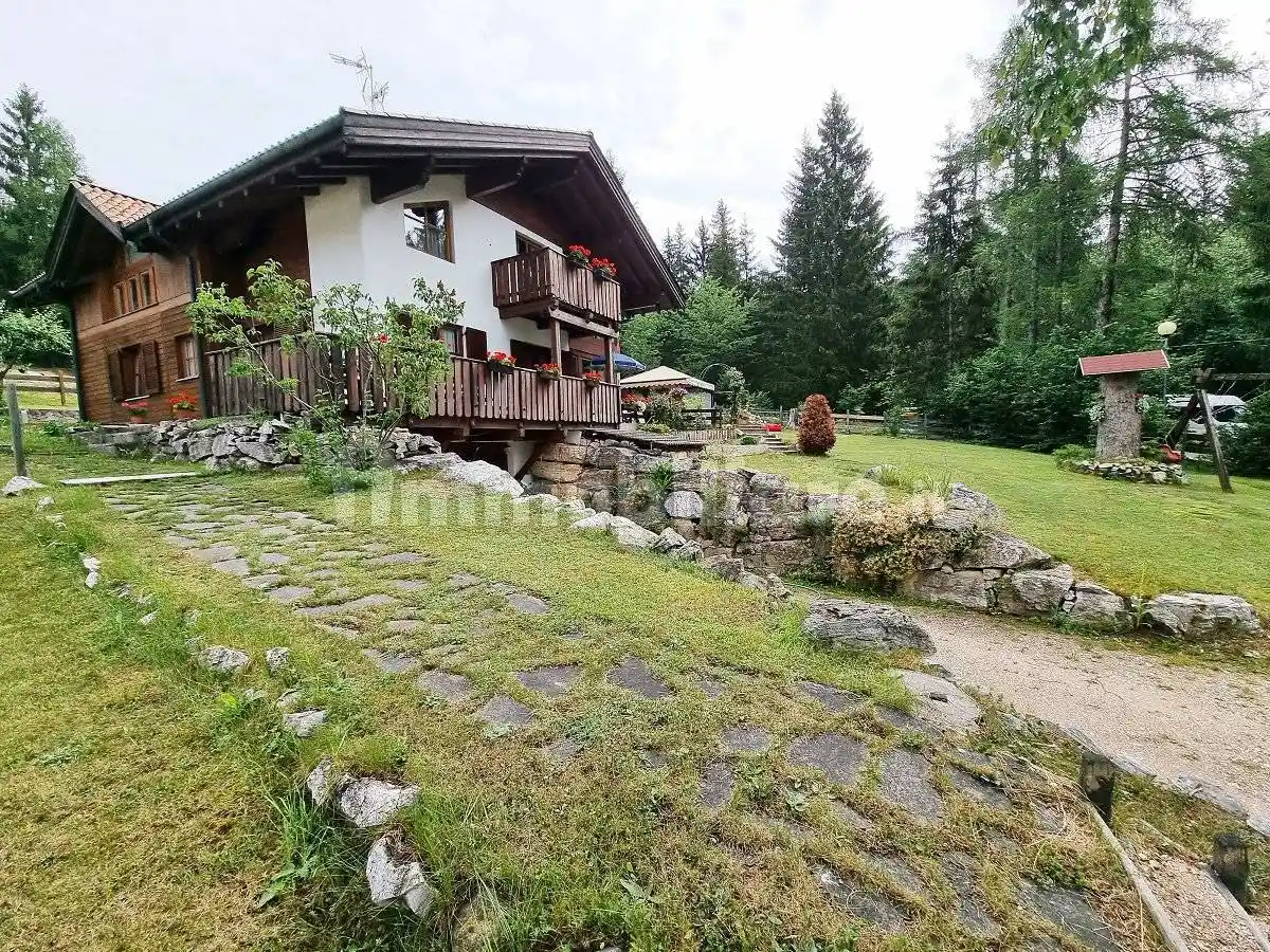 Villa in vendita a Borgo d'Anaunia