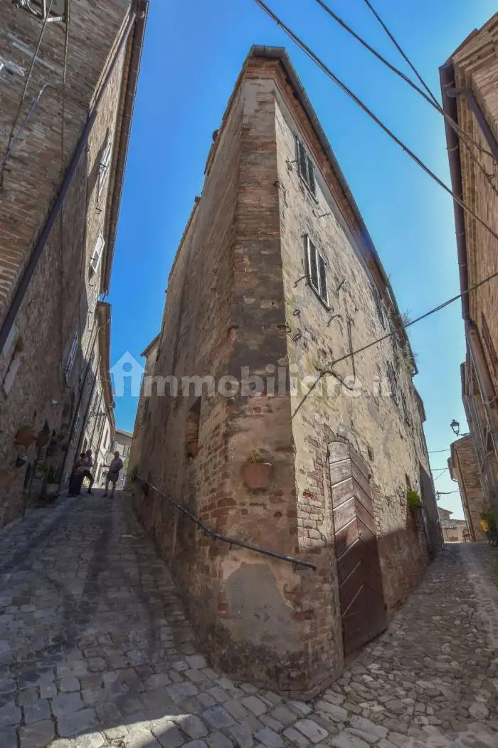 Palazzo - Edificio in vendita a Montedinove