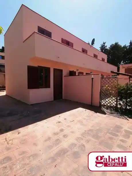 Villetta a schiera in vendita a Pollina