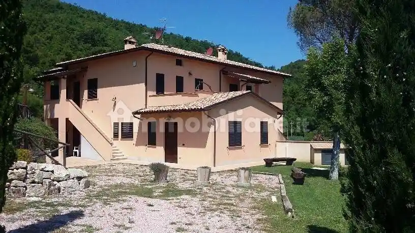 Rustico - Casale in vendita a Giano dell'Umbria