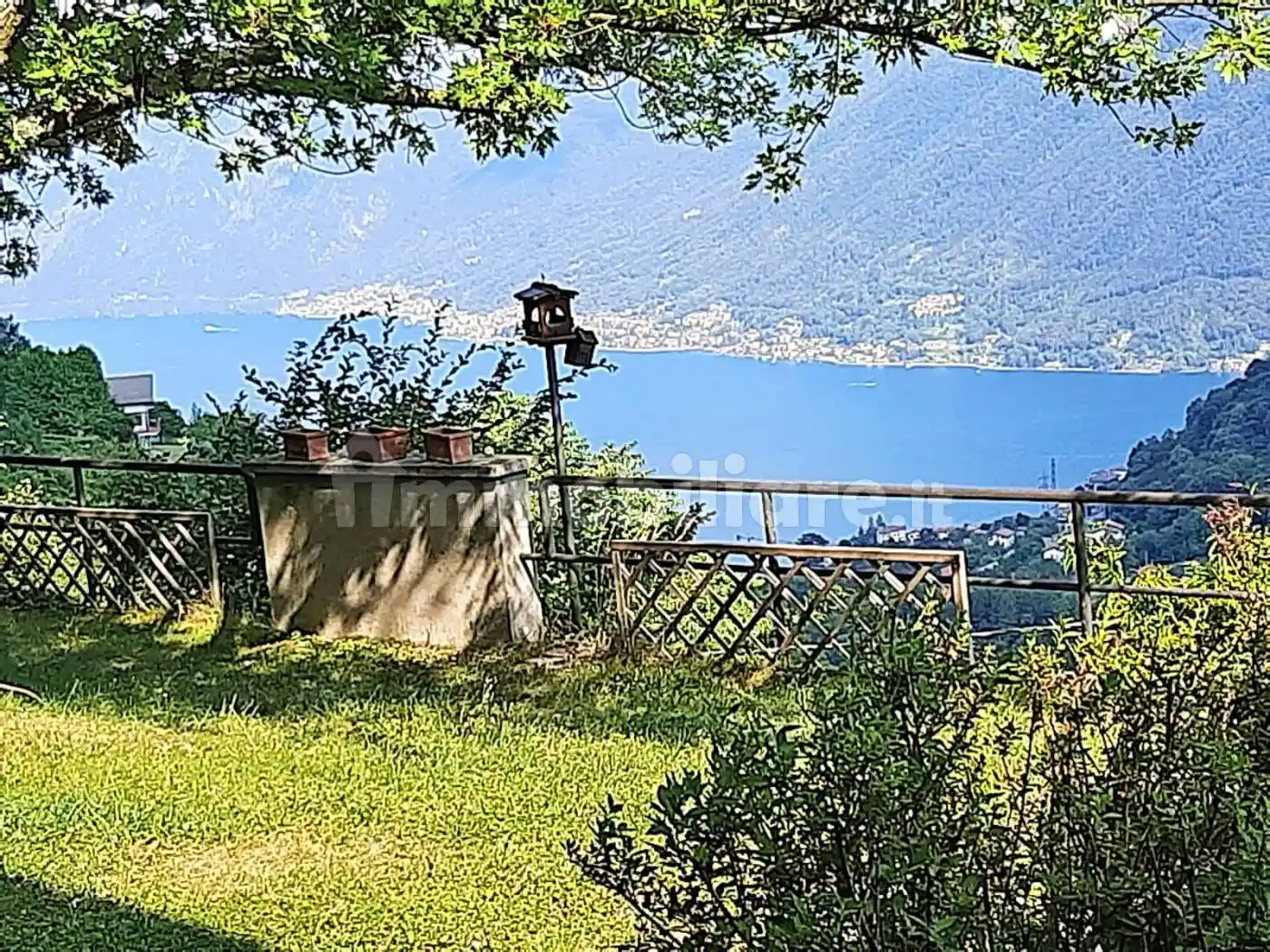 Villa in vendita a Dizzasco