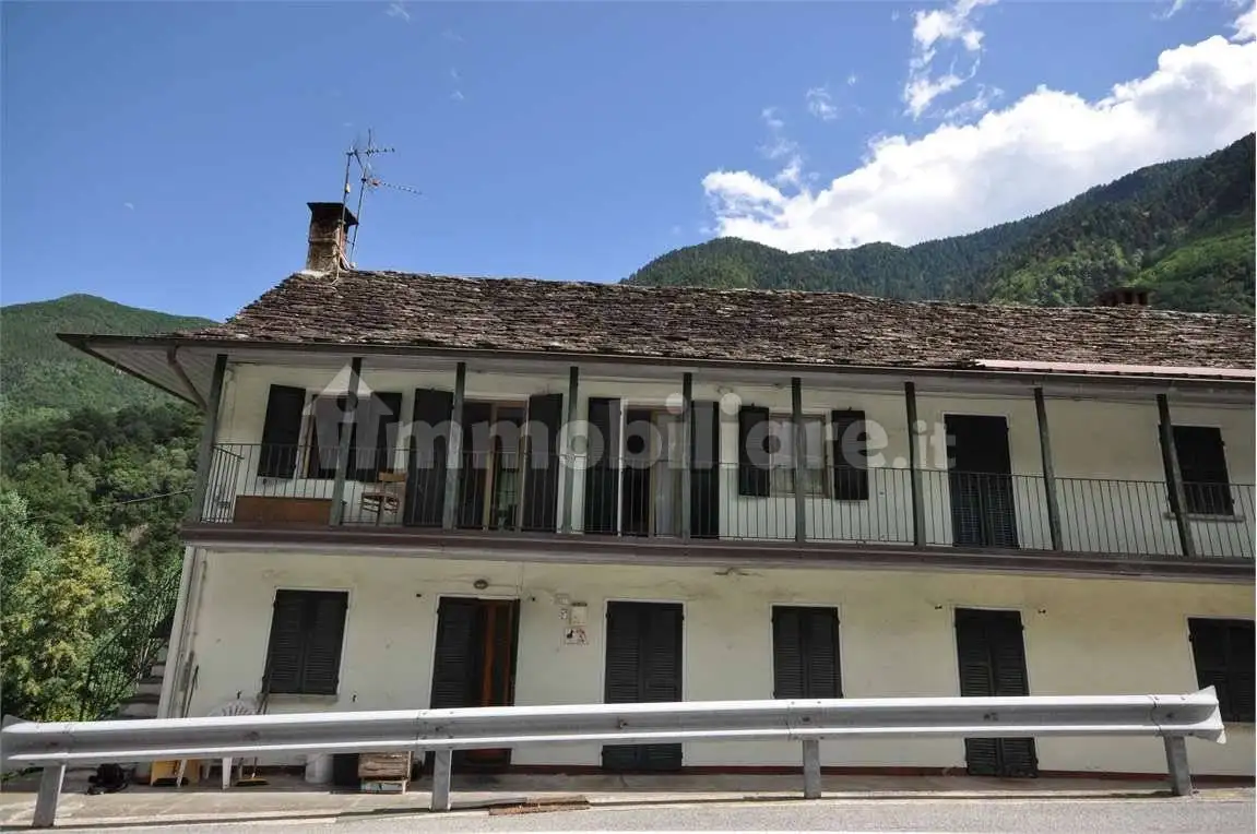 Terratetto unifamiliare via Camblione, 11, Camblione, Borgomezzavalle - foto 2