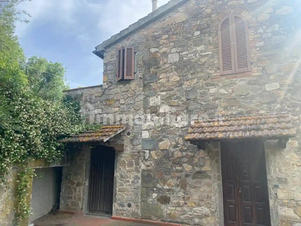 Casa indipendente in vendita a Magliano in Toscana