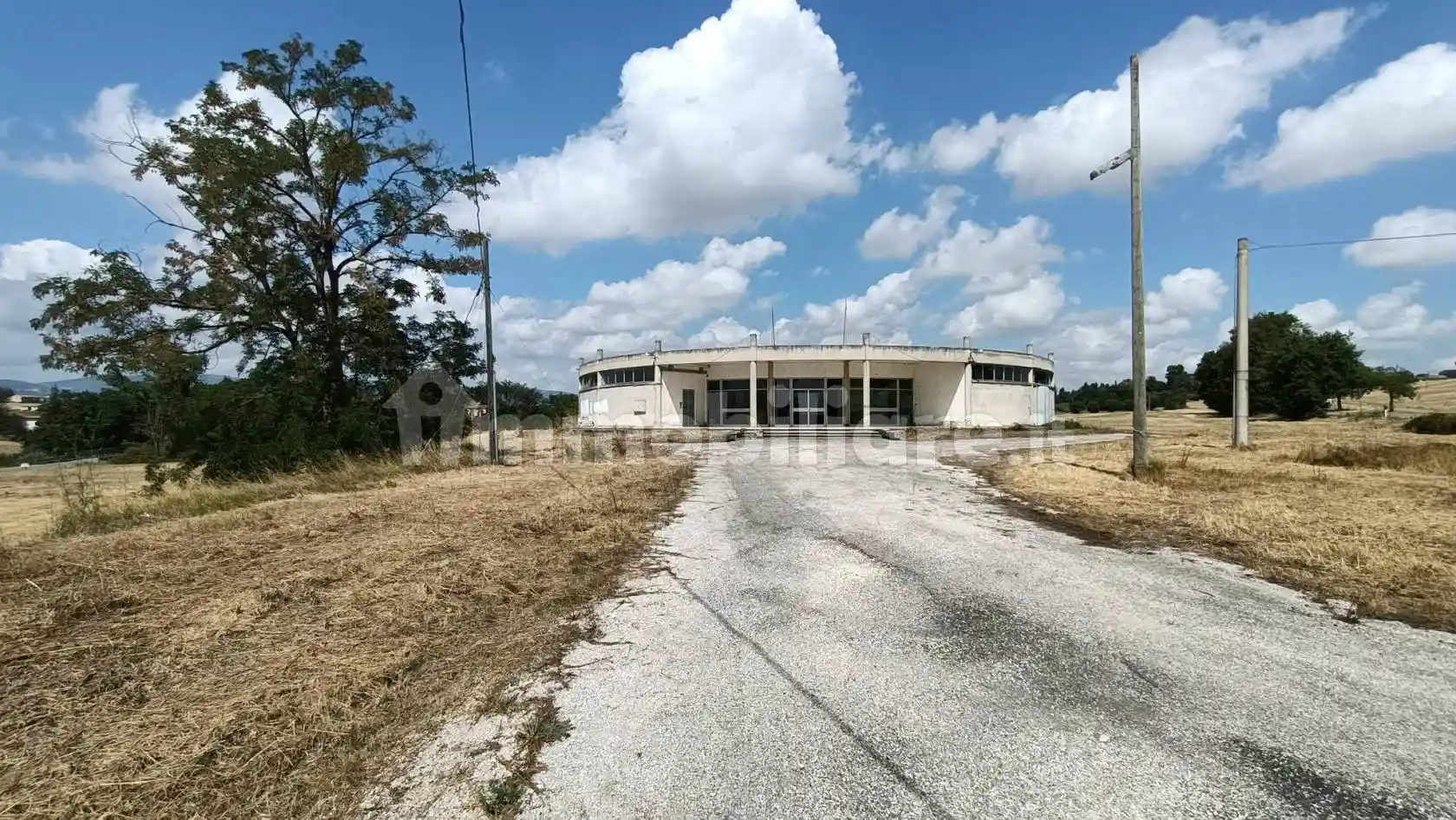 Palazzo - Edificio in vendita a Treia