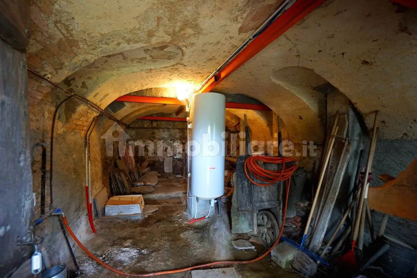 Terratetto unifamiliare 222 m², buono stato, Centro, Donato - foto 4
