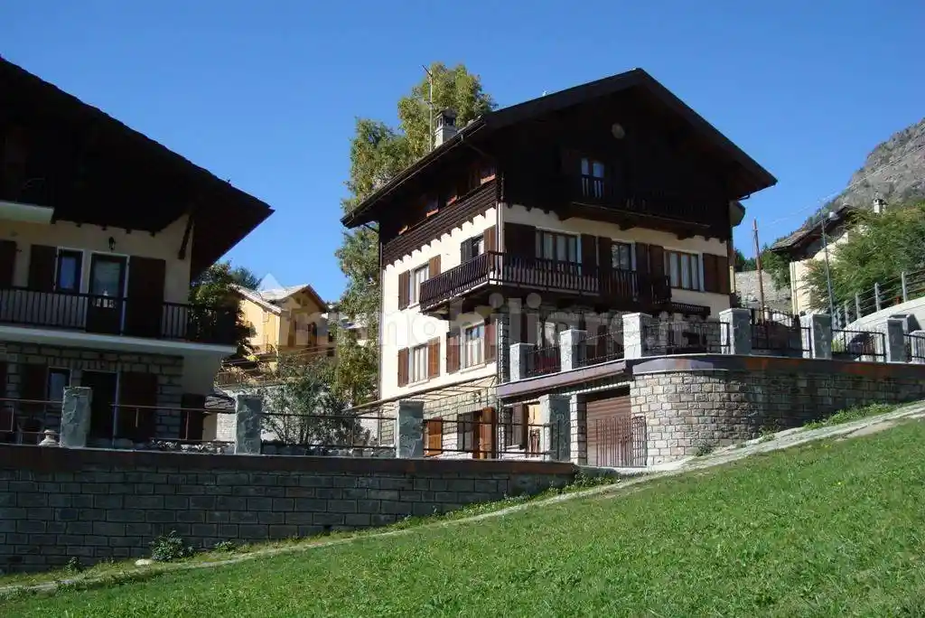 Appartamento in vendita a Brusson