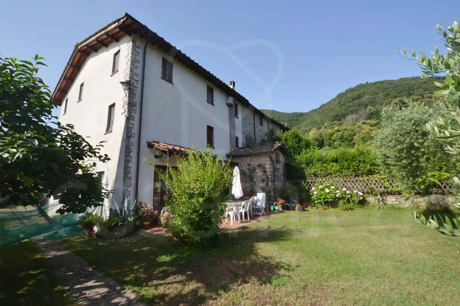 Rustico - Casale in vendita a Lucca