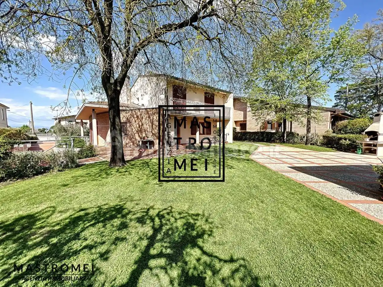 Villa in vendita a Castelfranco di Sotto