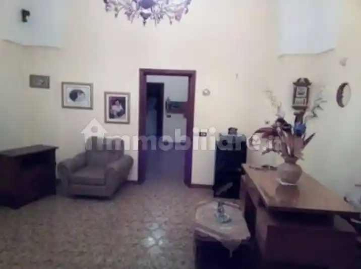 Palazzo - Edificio in vendita a Sava