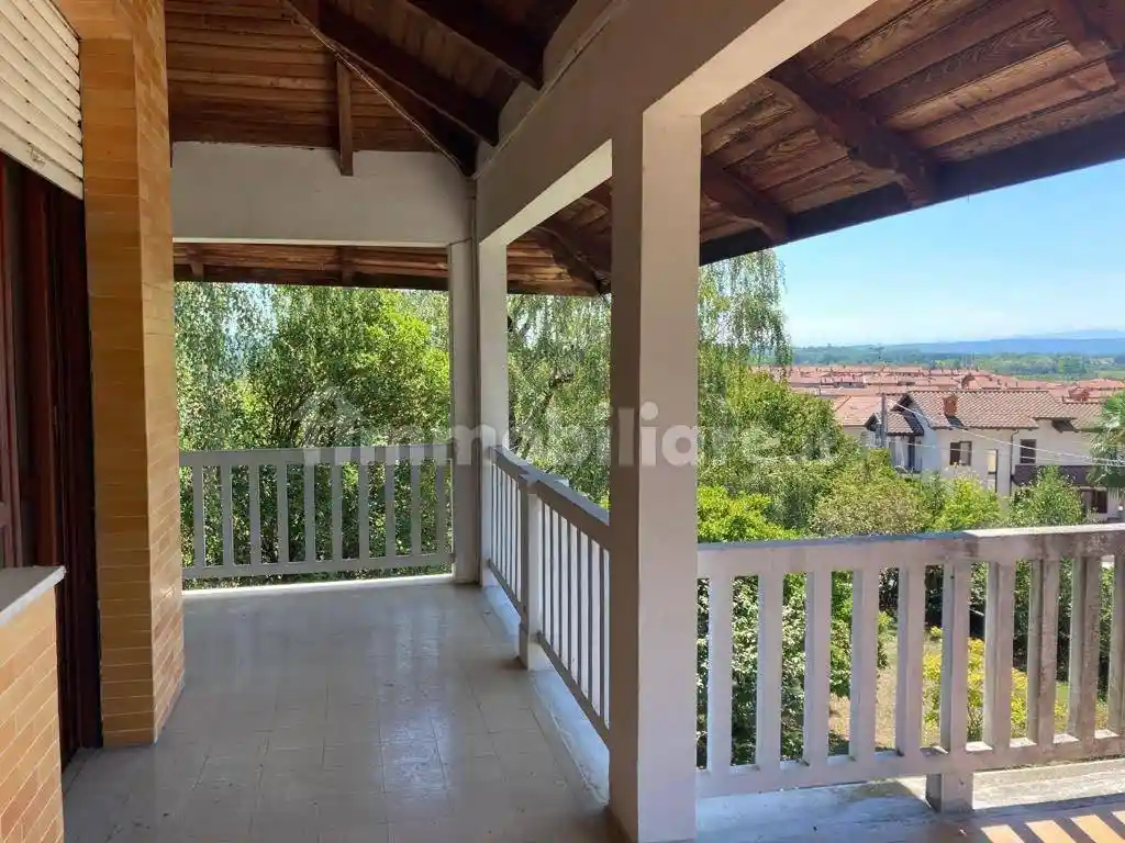 Villa in vendita a Viverone