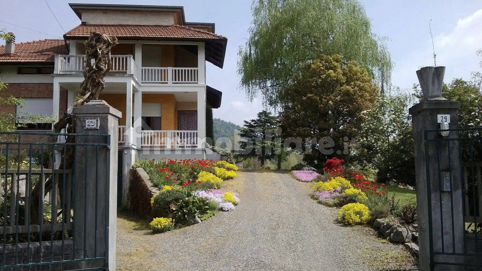 Villa in vendita a Palazzo Canavese