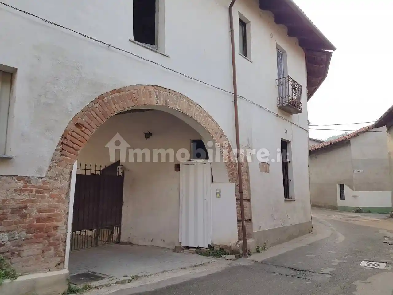 Villa in vendita a Lauriano