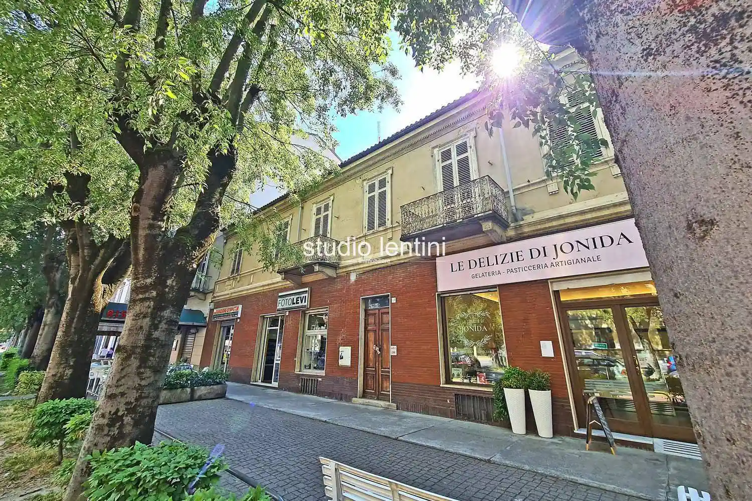 Palazzo - Edificio in vendita a Casale Monferrato