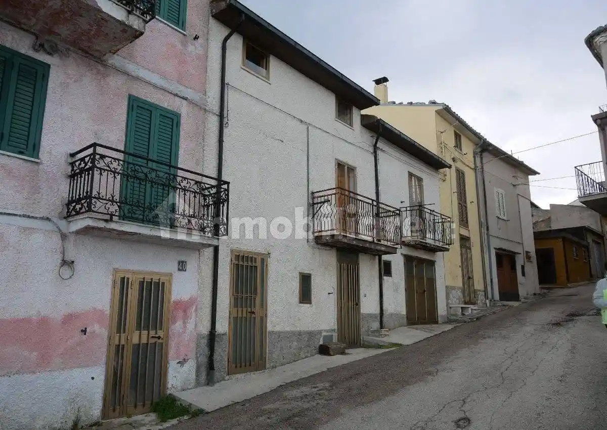 Casa indipendente in vendita a Torricella Peligna