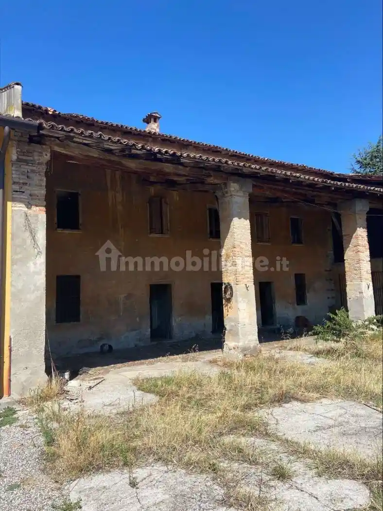 Rustico - Casale in vendita a Isorella
