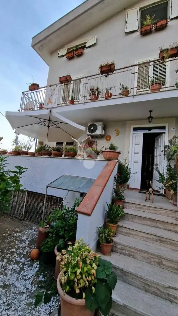 Villa a schiera via bruni 16, Centro, Castiglione del Genovesi - foto 2