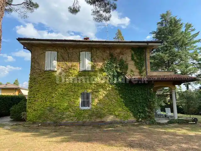 Villa in vendita a Barasso