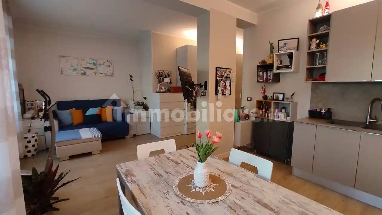 Appartamento in affitto a Novara