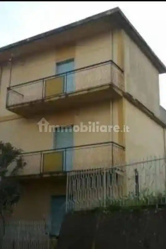 Trilocale via Fiume 1, Centro, Satriano - foto 4