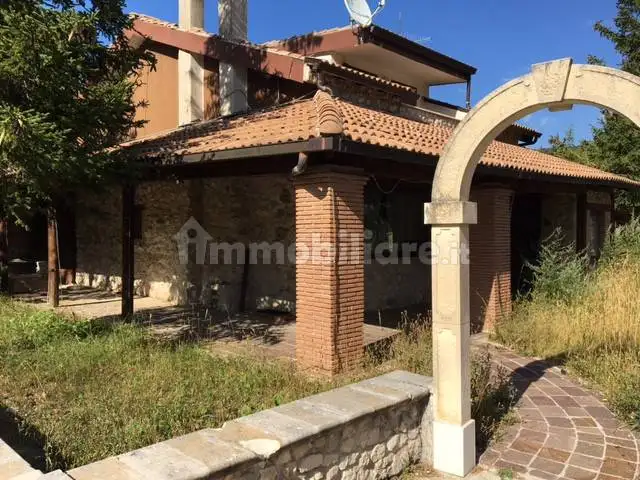Villa in vendita a Rocca di Mezzo