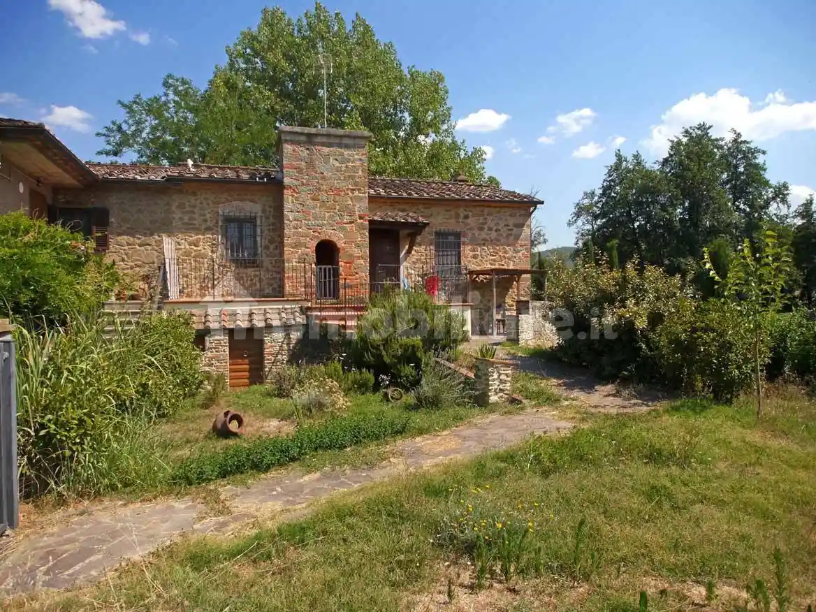 Rustico - Casale in vendita a Bucine