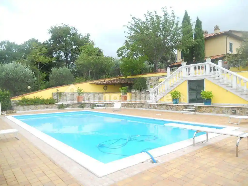 Villa in vendita a Castelnuovo Magra