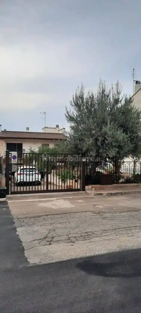 Villa in vendita a Turi