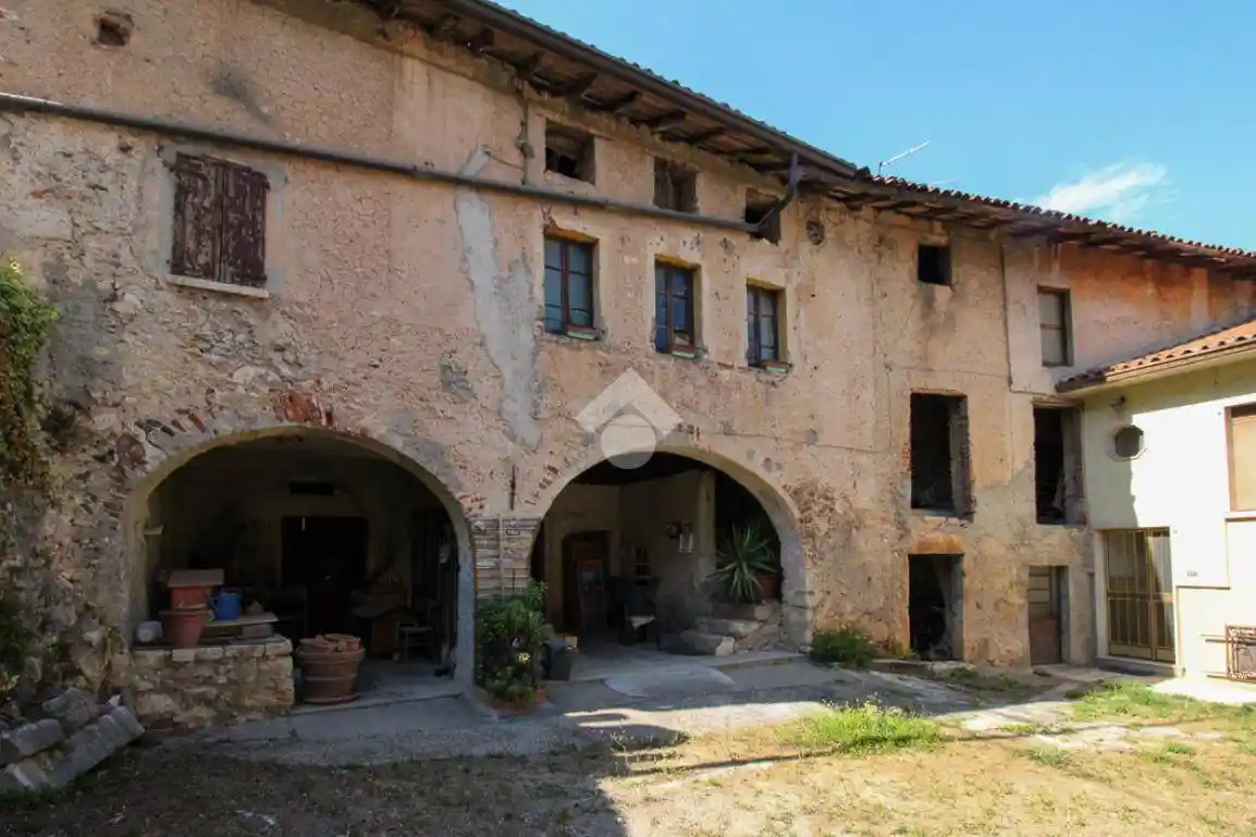 Rustico - Casale in vendita a Serle