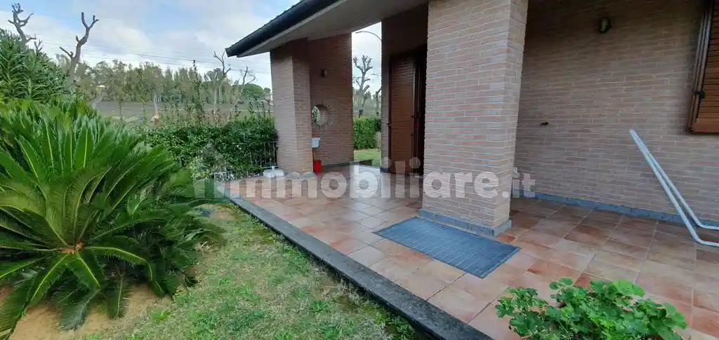 Appartamento in affitto a Follonica