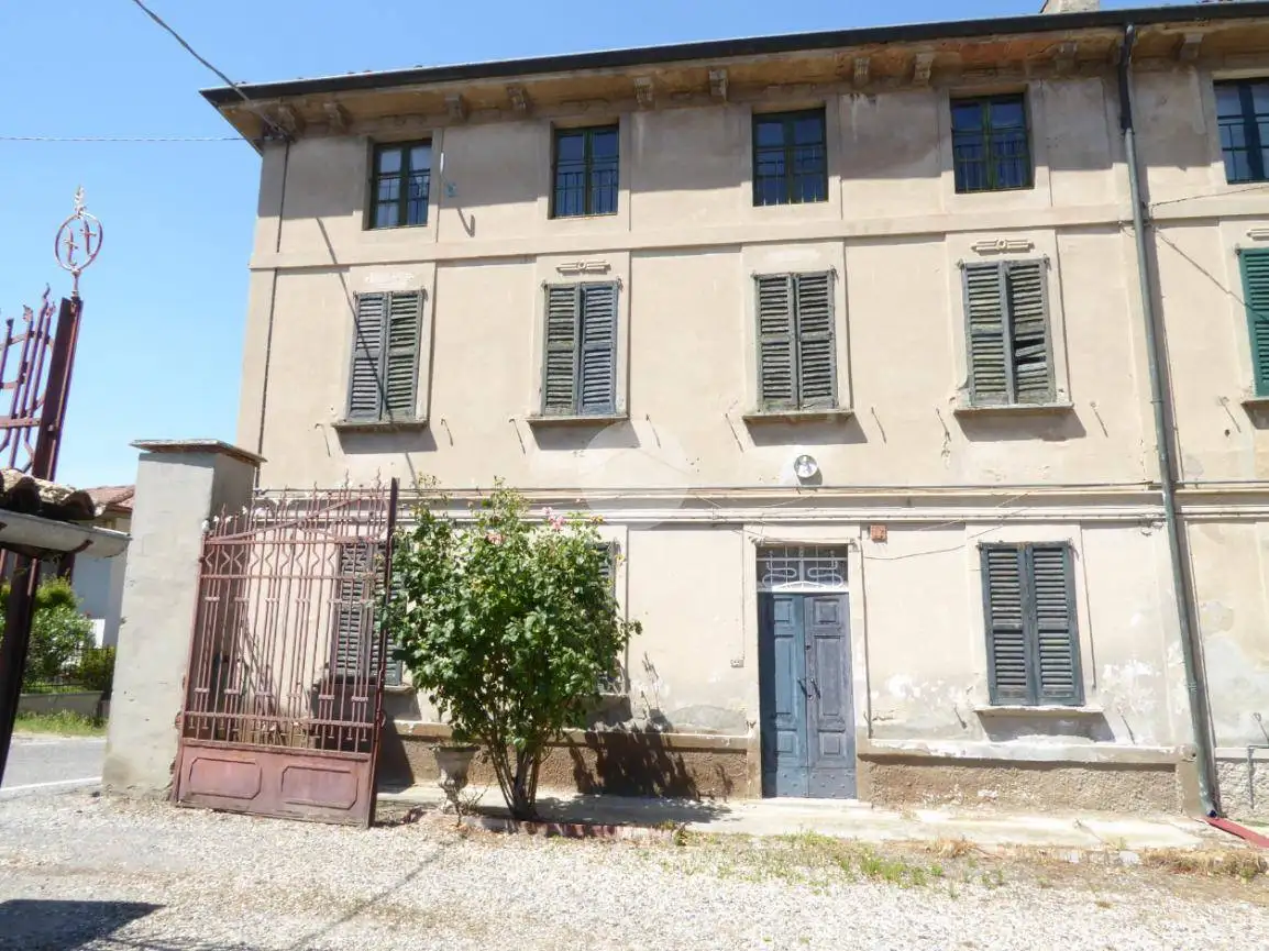 Casa indipendente in vendita a Zenevredo