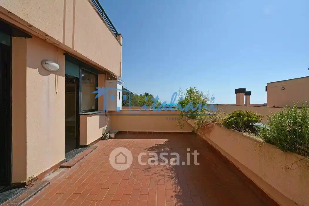 Appartamento in vendita a Varazze