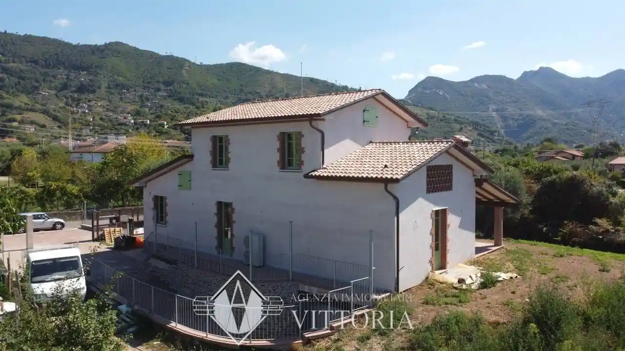 Villa in vendita a Pietrasanta