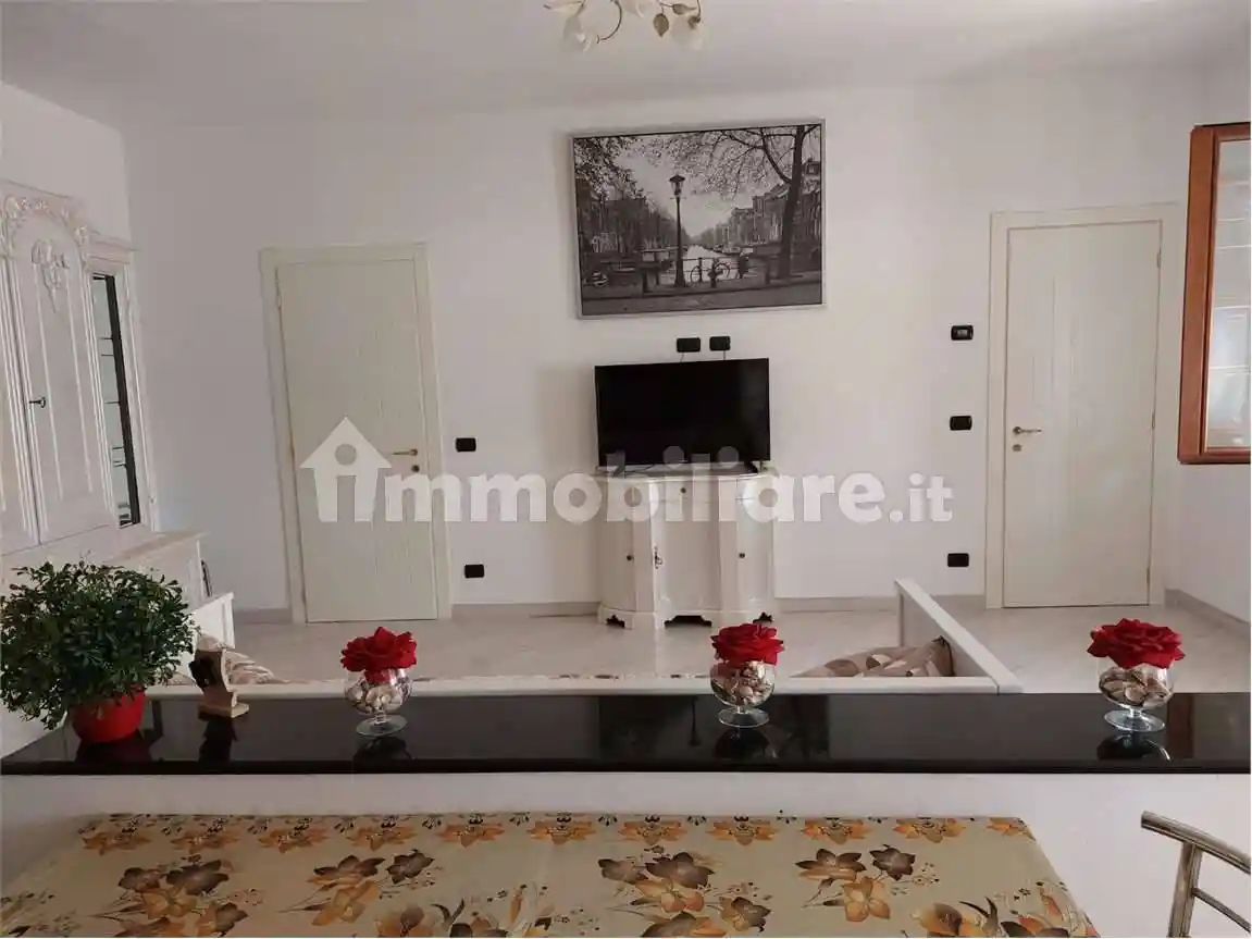 Appartamento in vendita a Castelnuovo Magra