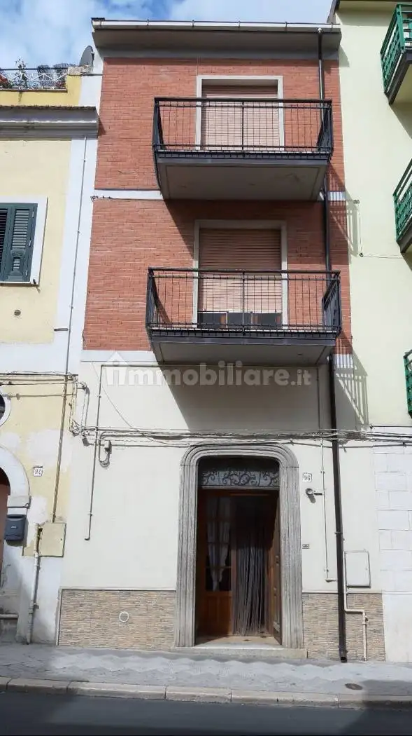 Casa indipendente in vendita a Genzano di Lucania