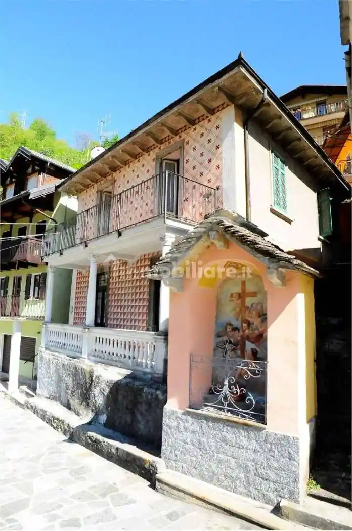 Casa indipendente in vendita a Calasca-Castiglione