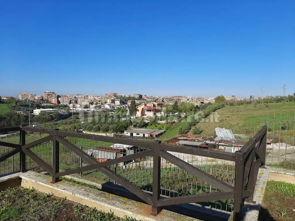 Villa in affitto a Fonte Nuova